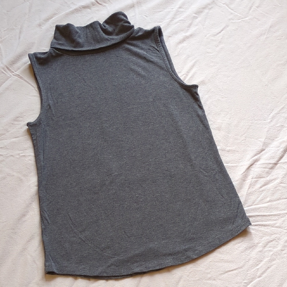 Ann Taylor Sleeveless Turtleneck Top